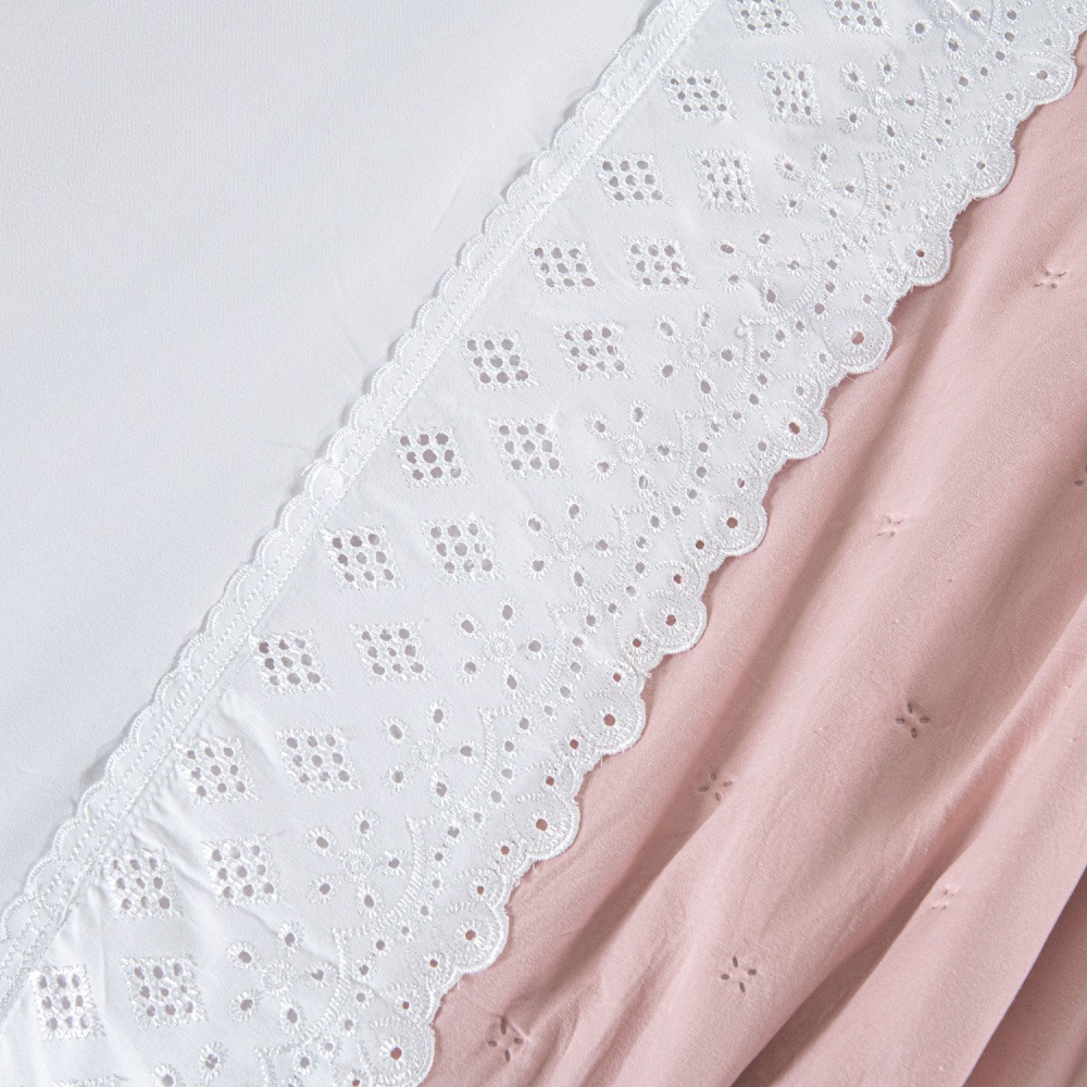 Kit Cama Posta Queen Serena 10 Peças Percal 300 Fios Bordado Inglês Branco/Rosê/Marfim